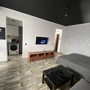 Spacious & Luxury Center Studio Bucureşti