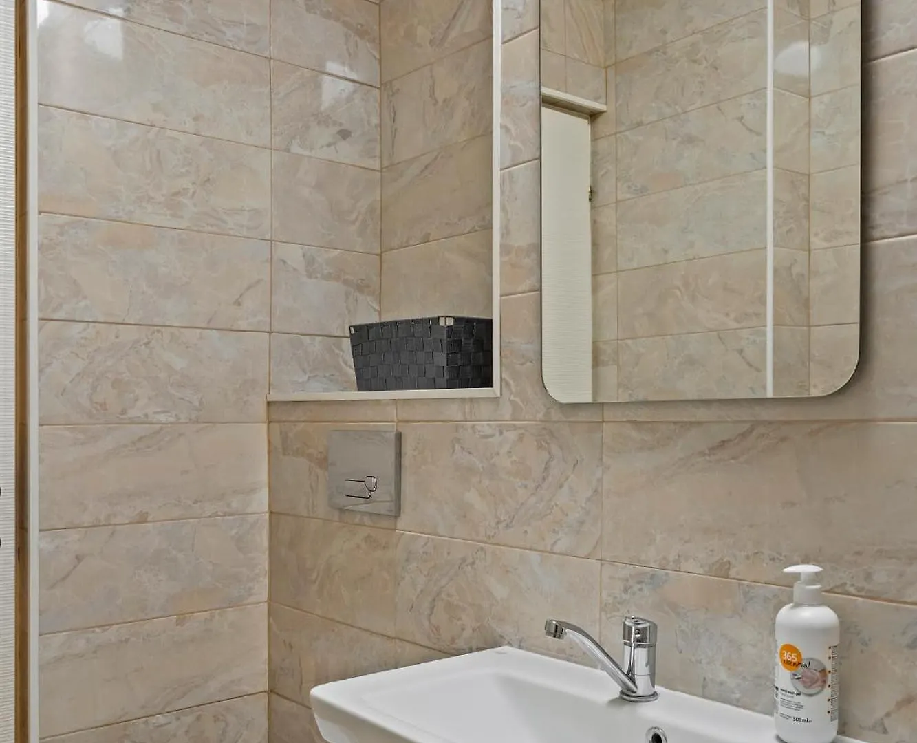 Garsoniera Regim Hotelier Lux Hanul Drumetului Bucharest 0*,
