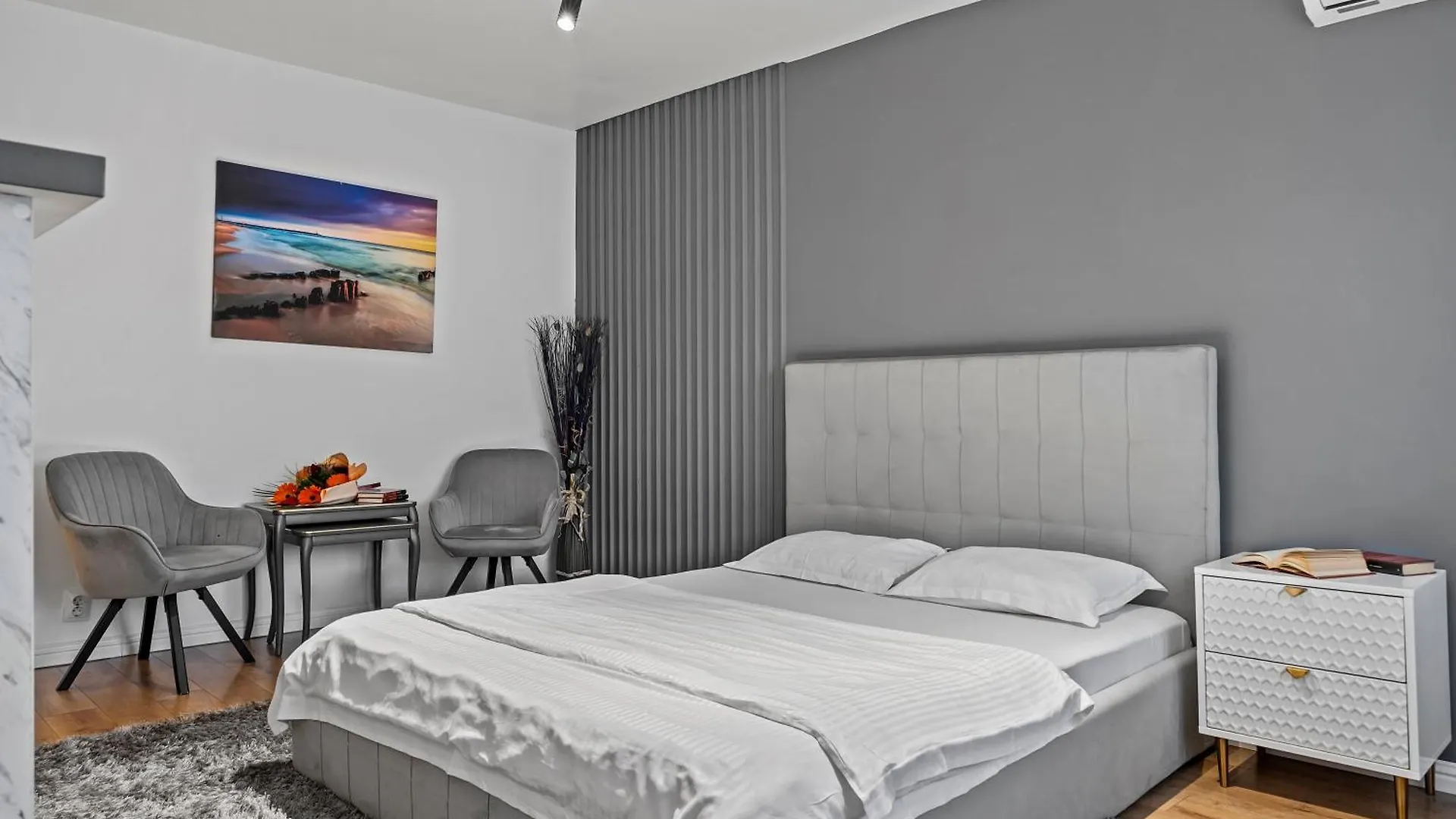 Apartment Garsoniera Regim Hotelier Lux Hanul Drumetului Bucharest Romania